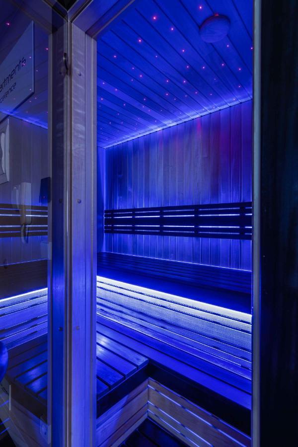 Sky Flat Jacuzzi 27 Floor Daire Klaipėda Dış mekan fotoğraf