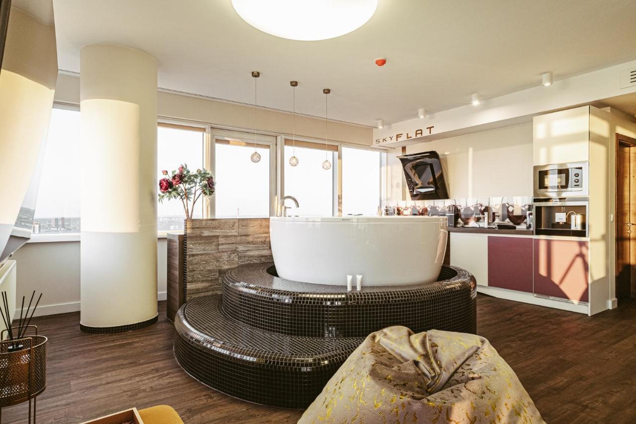 Sky Flat Jacuzzi 27 Floor Daire Klaipėda Dış mekan fotoğraf